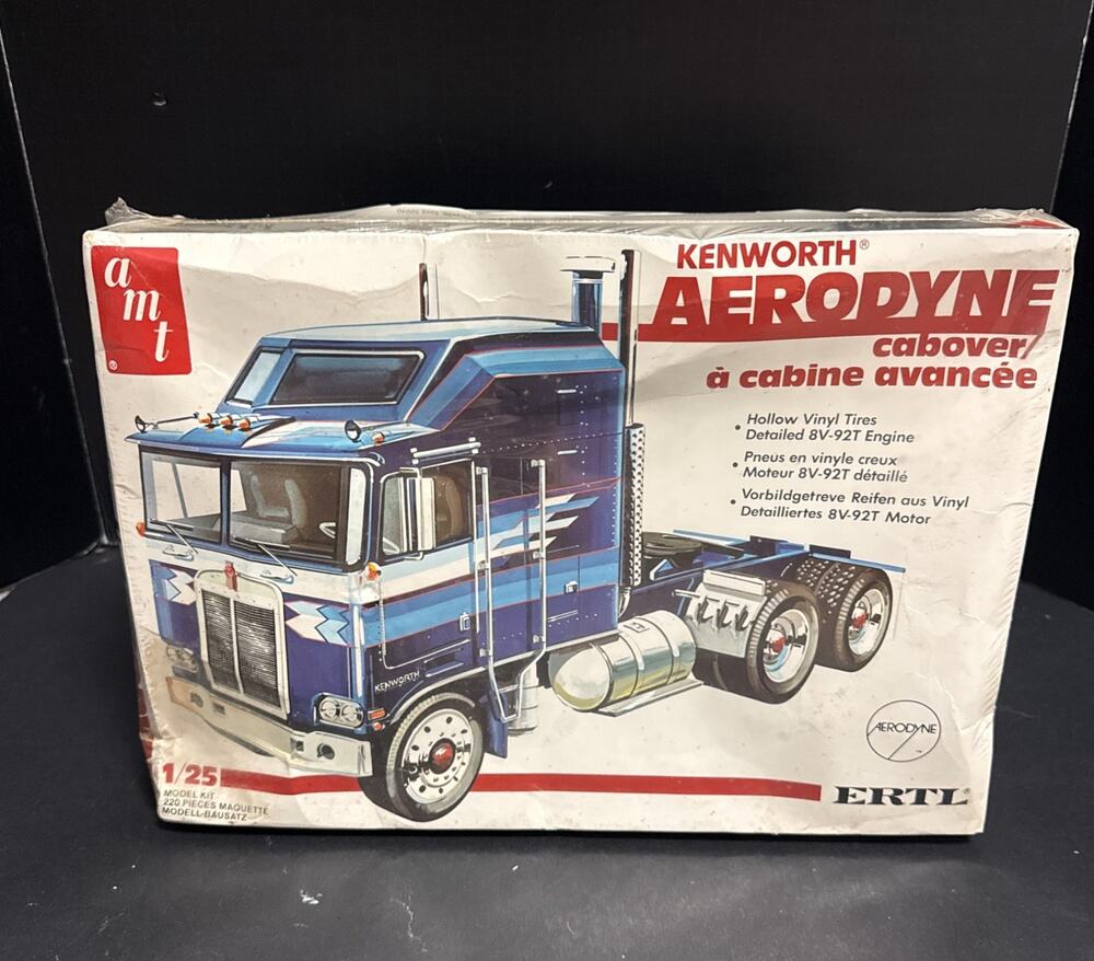 AMT Ertl Kenworth Aerodyne Cabover 1/25 Semi Truck Model Kit 6652 Sealed 1982